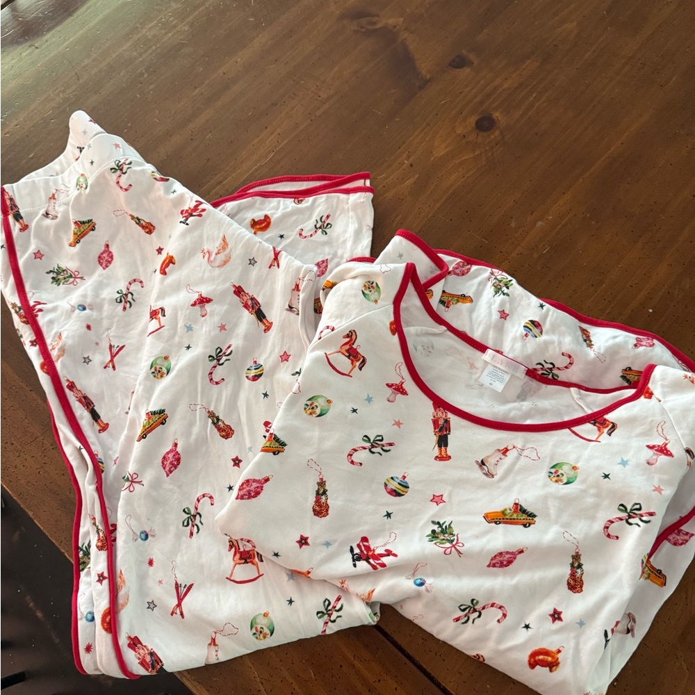LAKE Christmas Pajamas Women